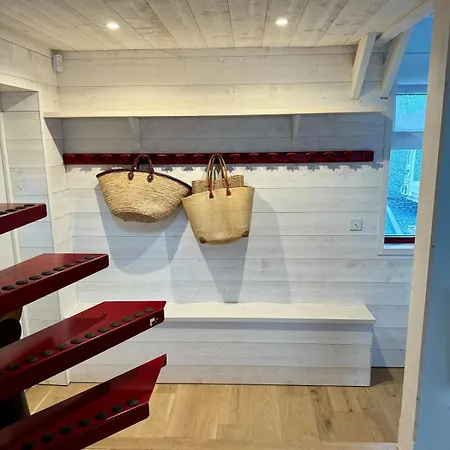 Beautiful House - Omaha * 생-로-쉬르-메르
