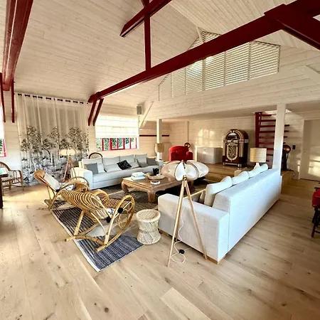 Beautiful House - Omaha *